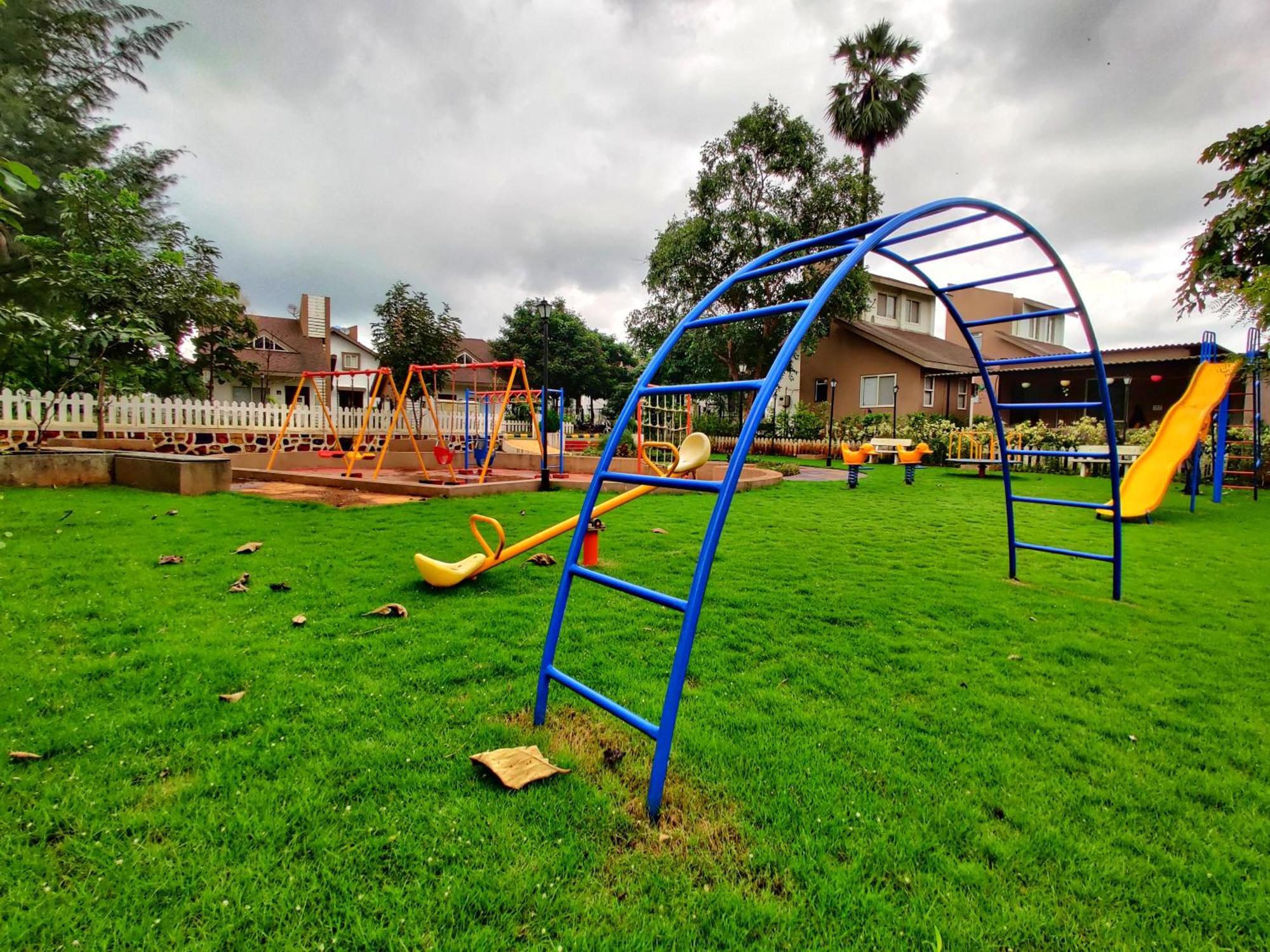 Pushpam Sanskruti Resort Karjat - A Pure Veg Resort Dhamni ภายนอก รูปภาพ