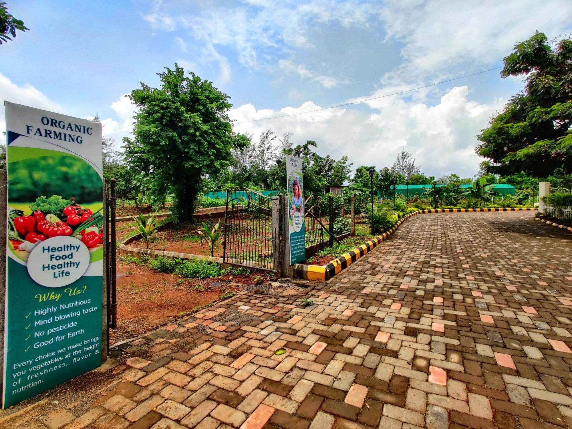 Pushpam Sanskruti Resort Karjat - A Pure Veg Resort Dhamni ภายนอก รูปภาพ