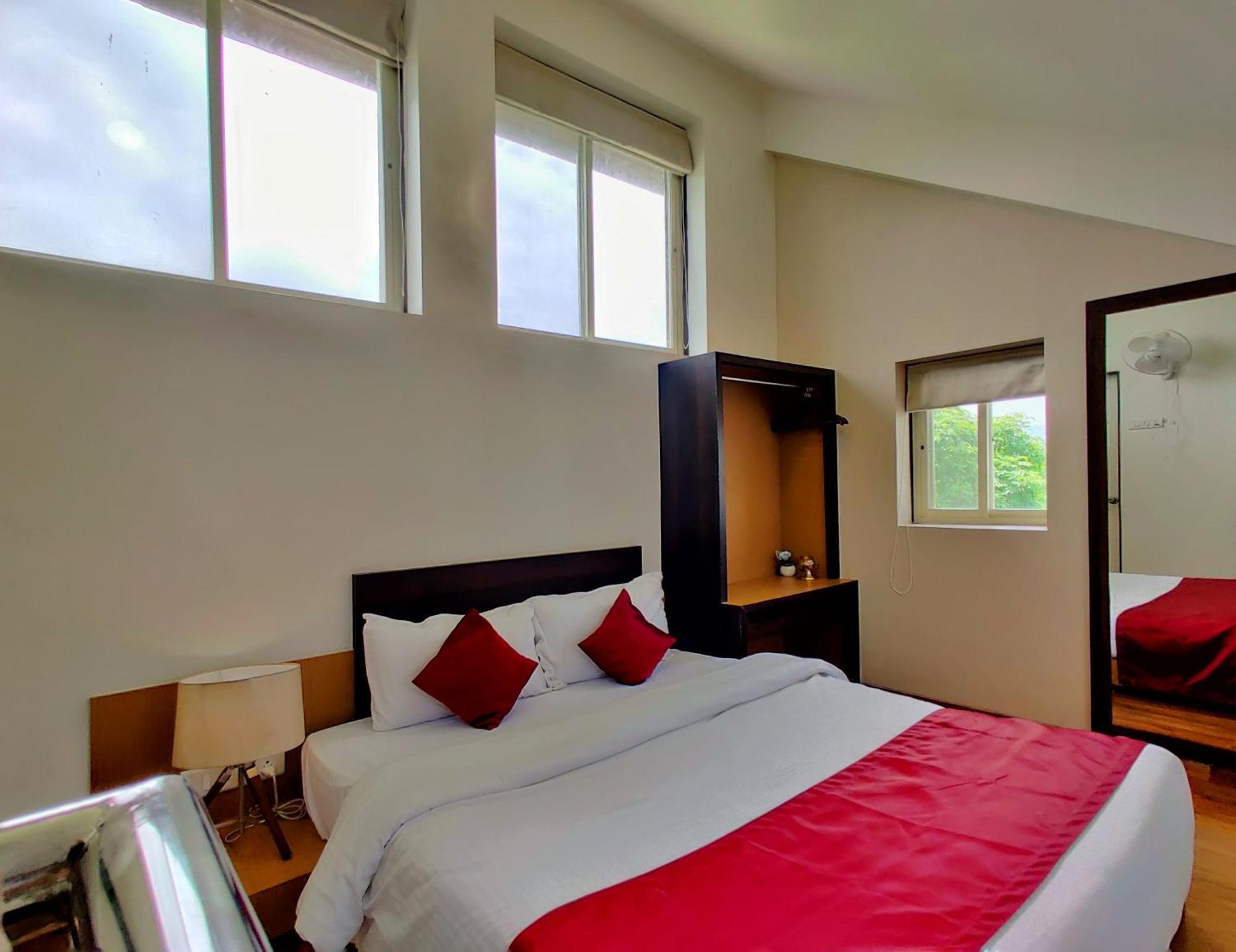 Pushpam Sanskruti Resort Karjat - A Pure Veg Resort Dhamni ภายนอก รูปภาพ